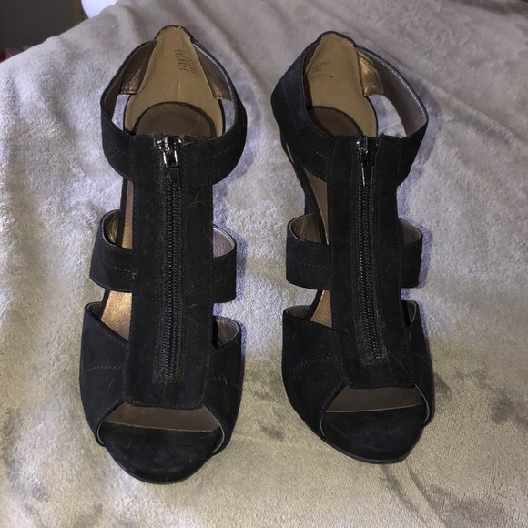 Black heels